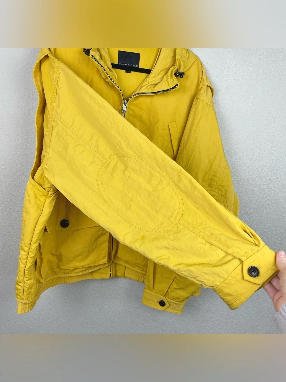 Banana Republic Men's Large Hooded Nylon Oversized Jackets Yellow Full Zip Coat